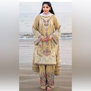 Elegant Floral Embroidered Women's Jumpsuit